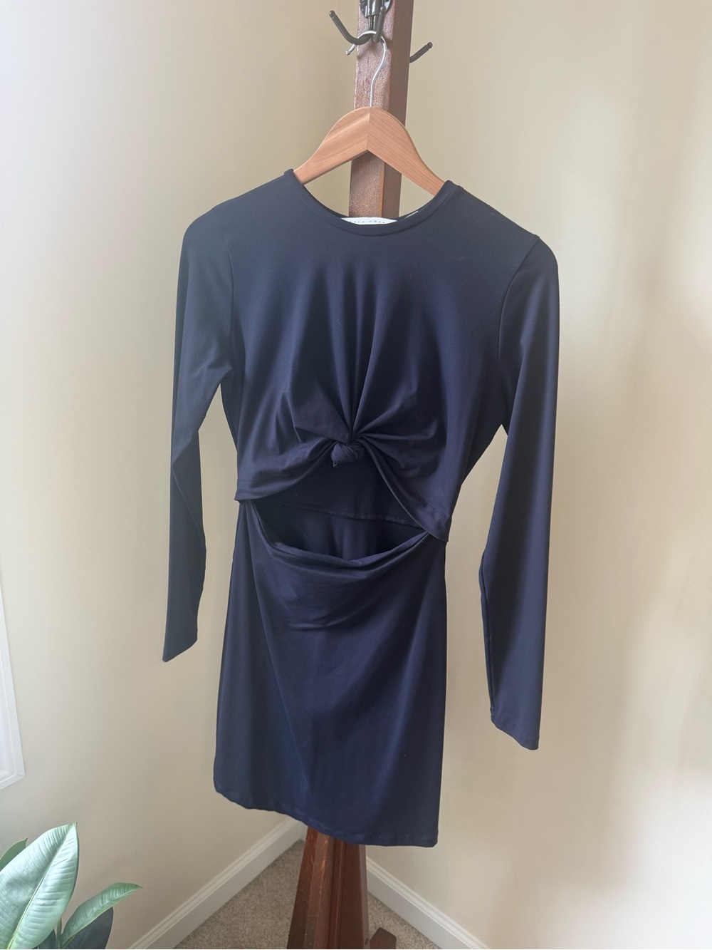 Susana Monaco Navy Long-Sleeve Knot Front Cutout Dress